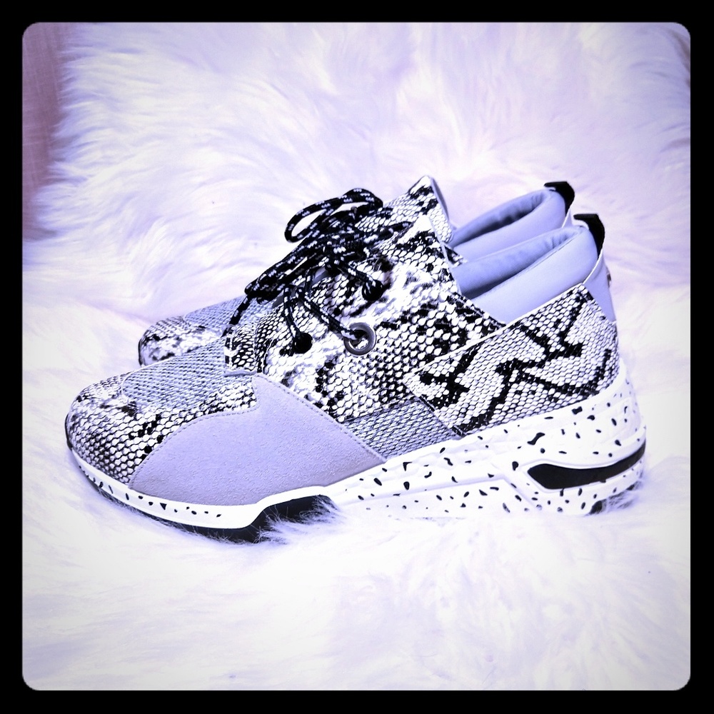Snake skin wedge sneaker